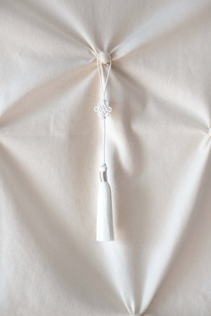 Standard Norigae White