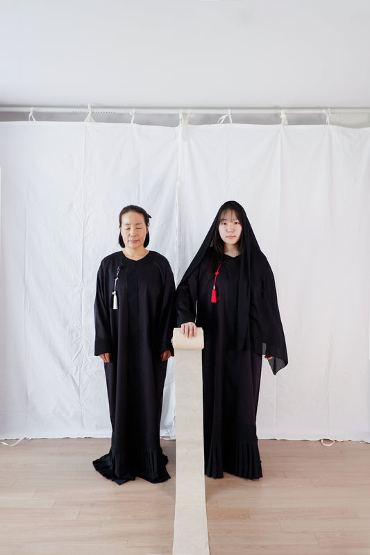 Satin Pleated Abaya Black