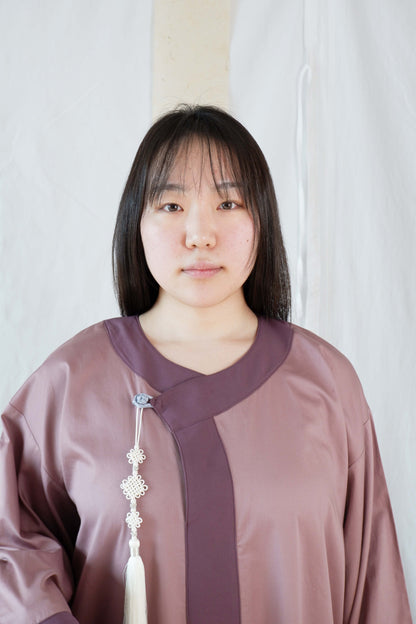 Satin Pleated Abaya Mauve