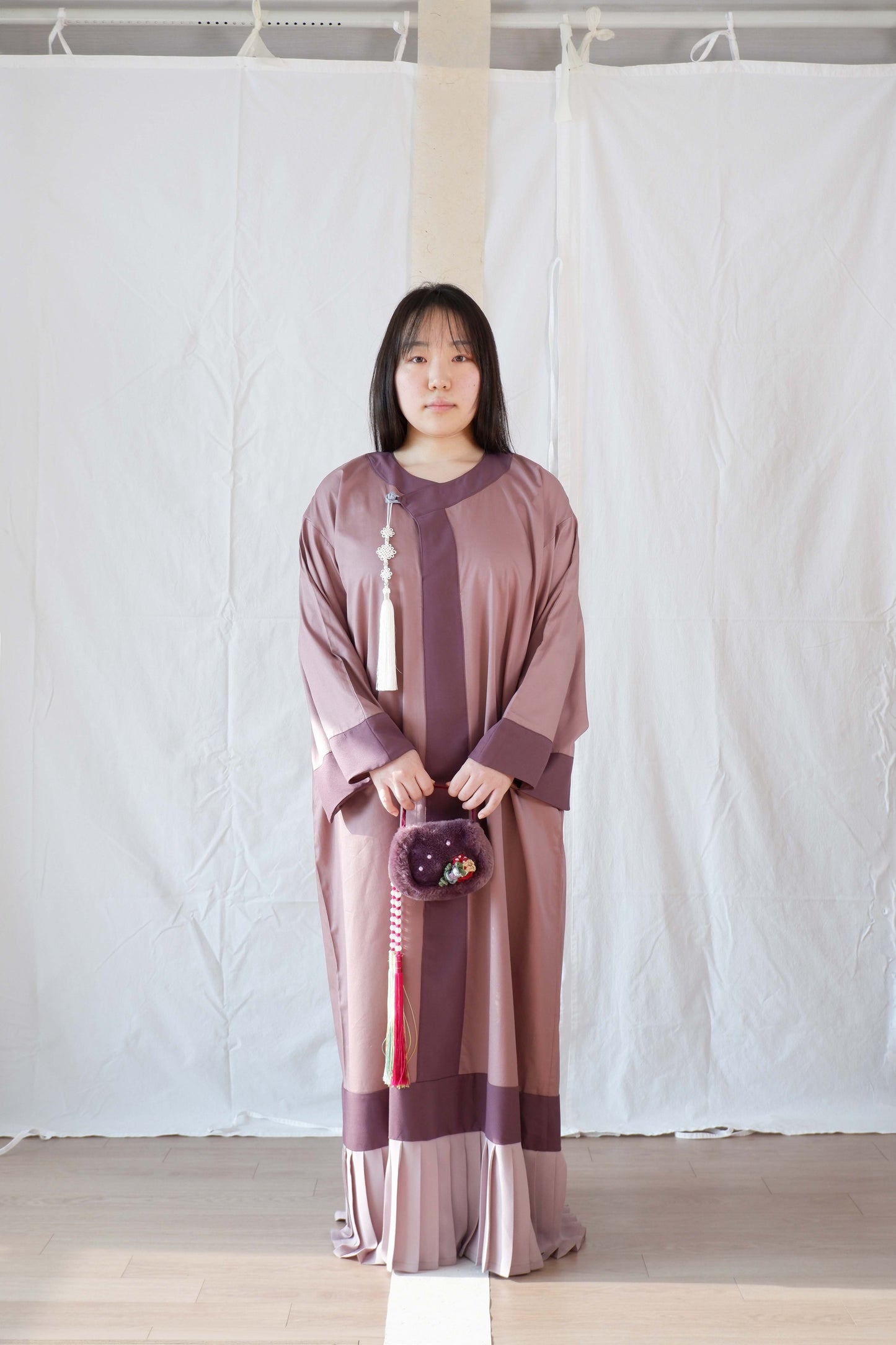 Satin Pleated Abaya Mauve