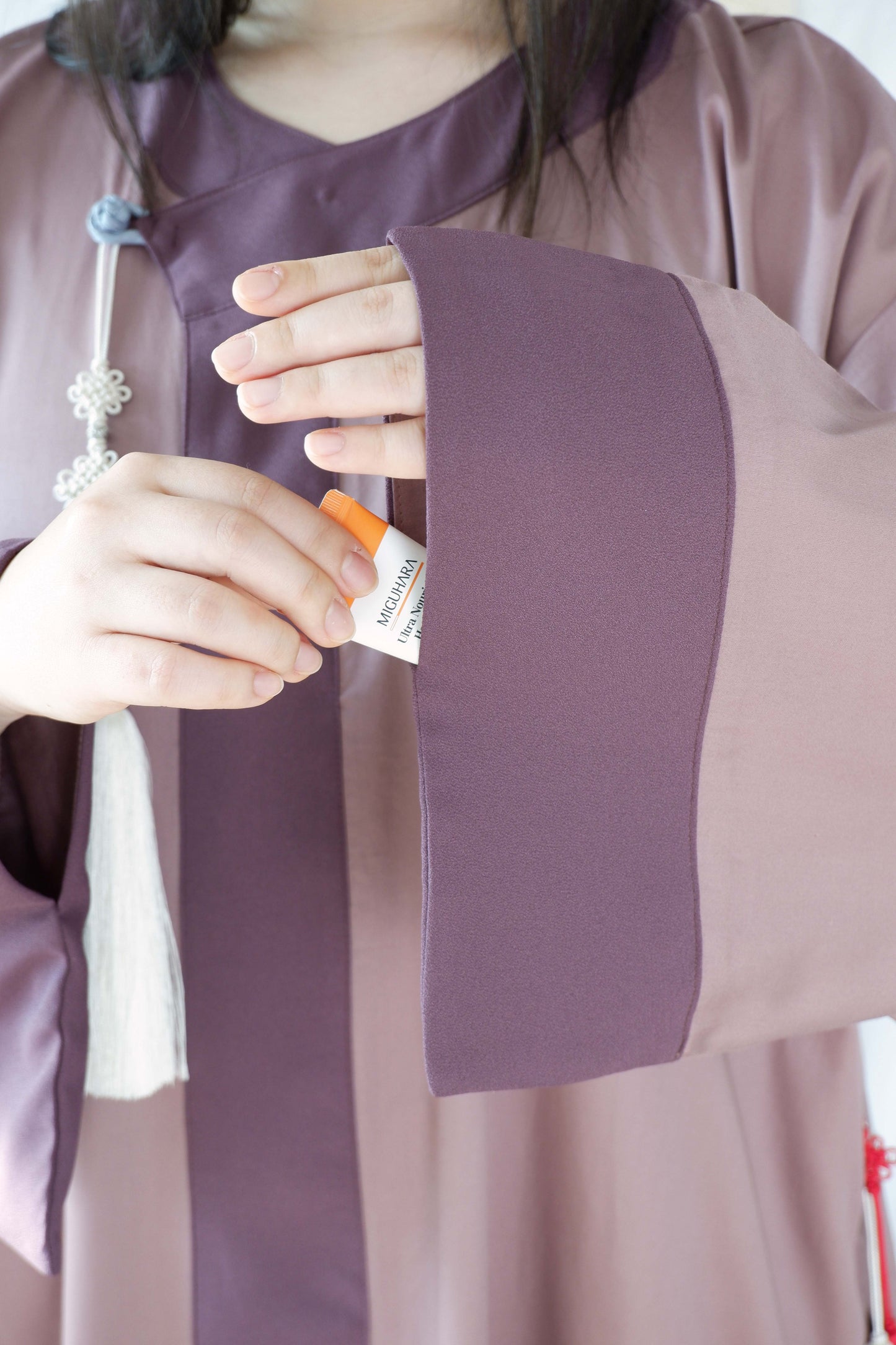 Satin Pleated Abaya Mauve
