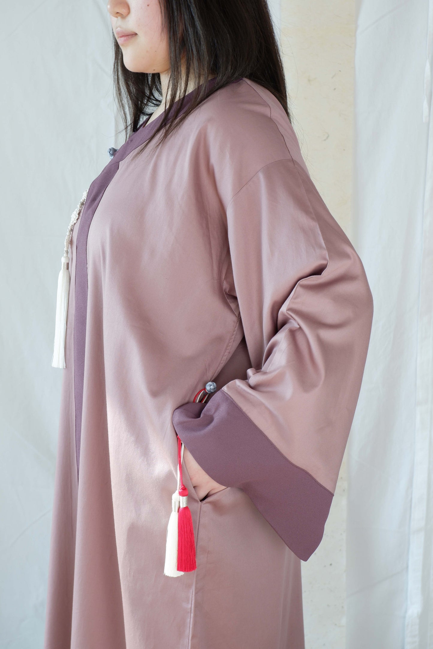 Satin Pleated Abaya Mauve